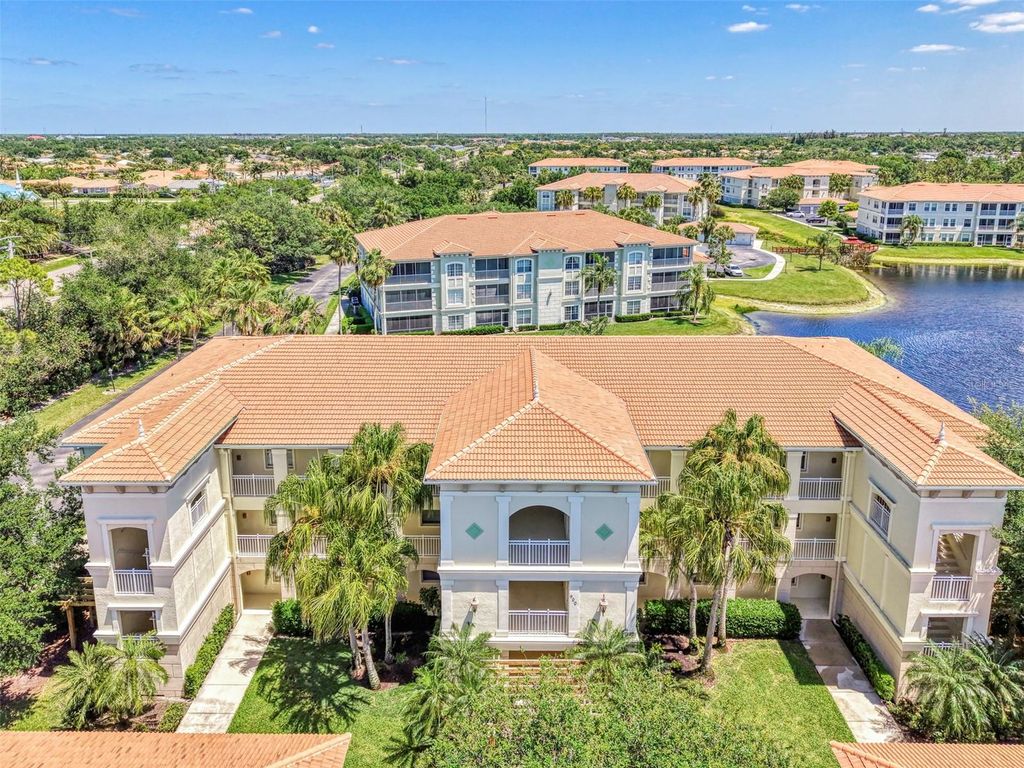 Photo of 900 San Lino Circle # 910, Venice, FL 34292 (MLS # N6143955)
