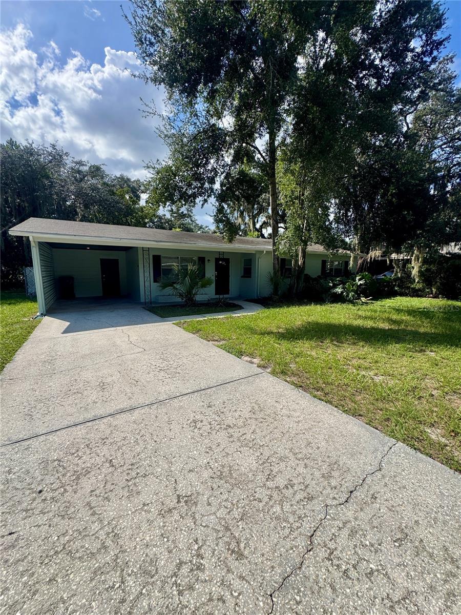 Photo of 7602 Pine Hill Drive, Tampa, FL 33617 (MLS # TB8551337)