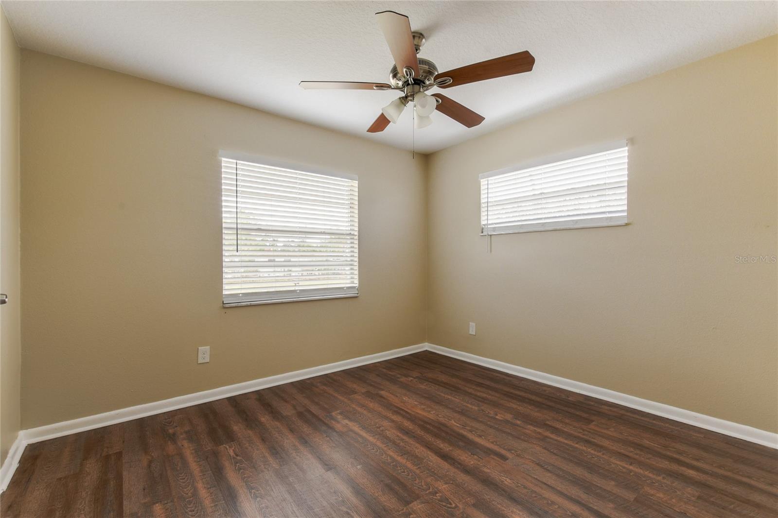 5822 FLORI LANE