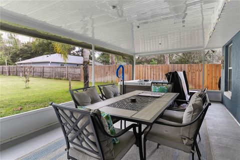 A home in LADY LAKE