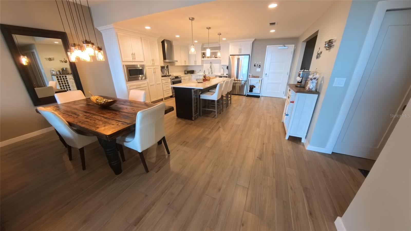 MARINA BAY 880 CONDO - Residential Lease