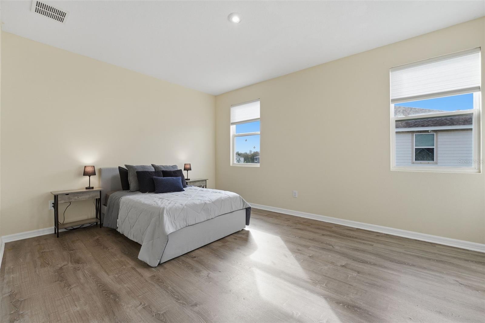 WOODLEAF HAMMOCK - Residential