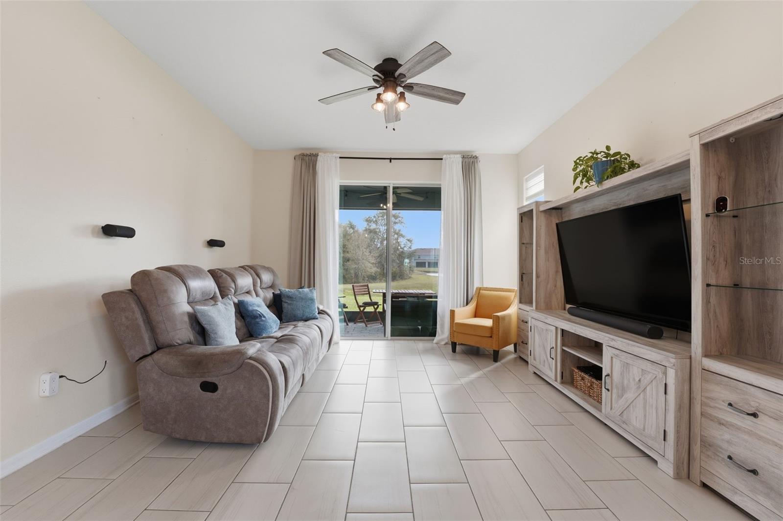 WOODLEAF HAMMOCK - Residential