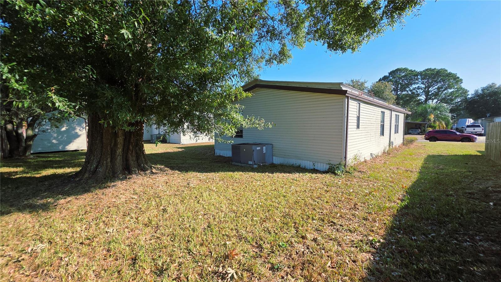 VILLAGE UNIT 04 LAKELAND - Residential