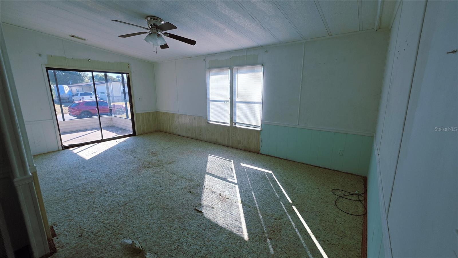 VILLAGE UNIT 04 LAKELAND - Residential