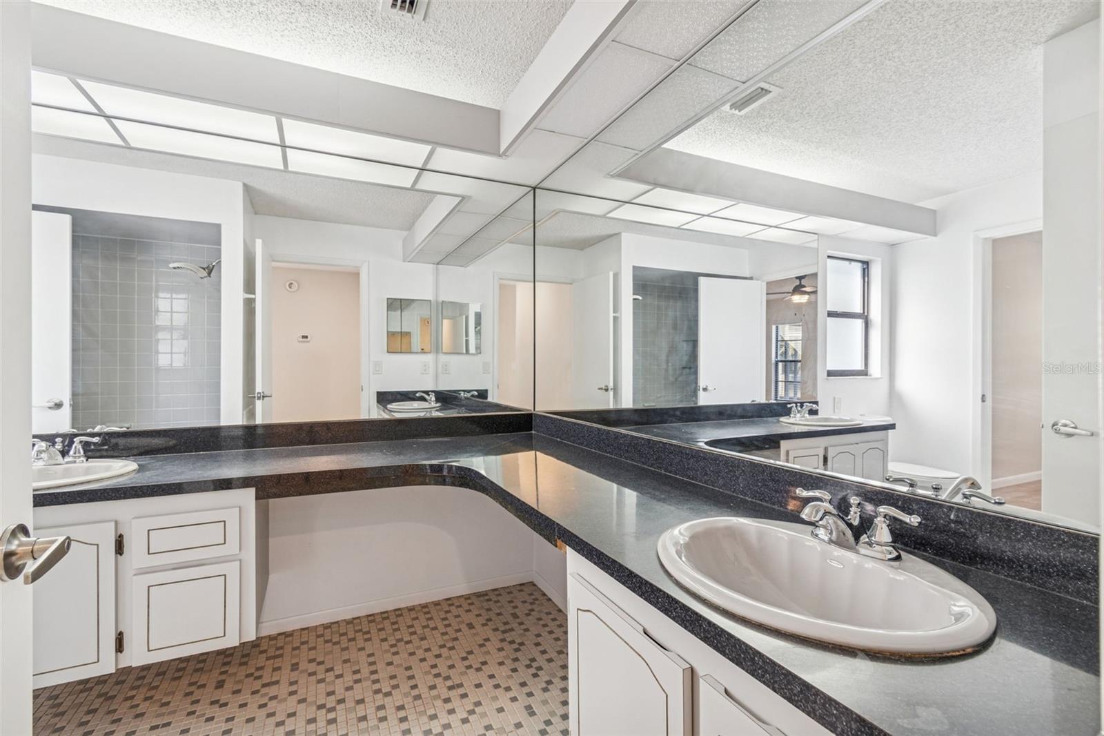 HOLIDAY LAKES WEST - Residential