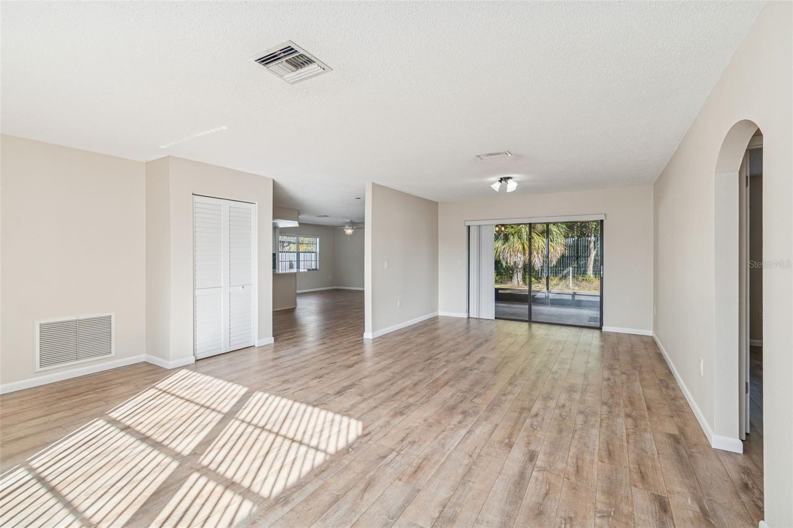 HOLIDAY LAKES WEST - Residential