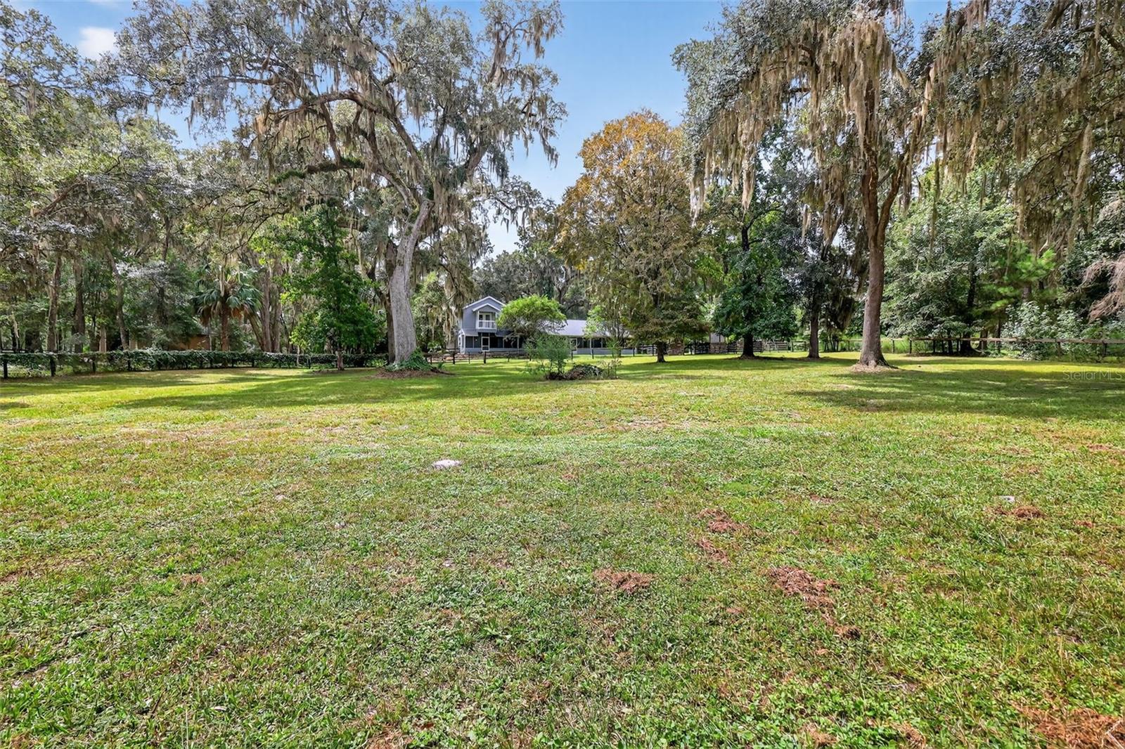 MEADOW WOOD FARMS UN 01 - Residential