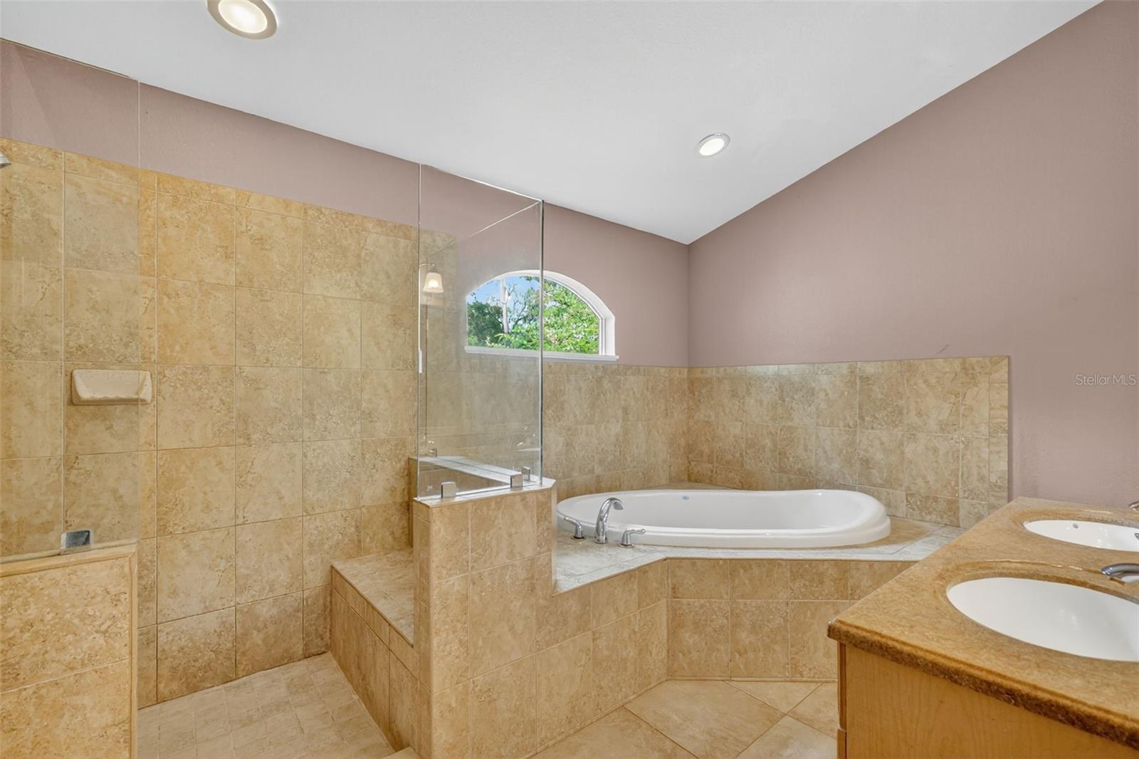 MEADOW WOOD FARMS UN 01 - Residential