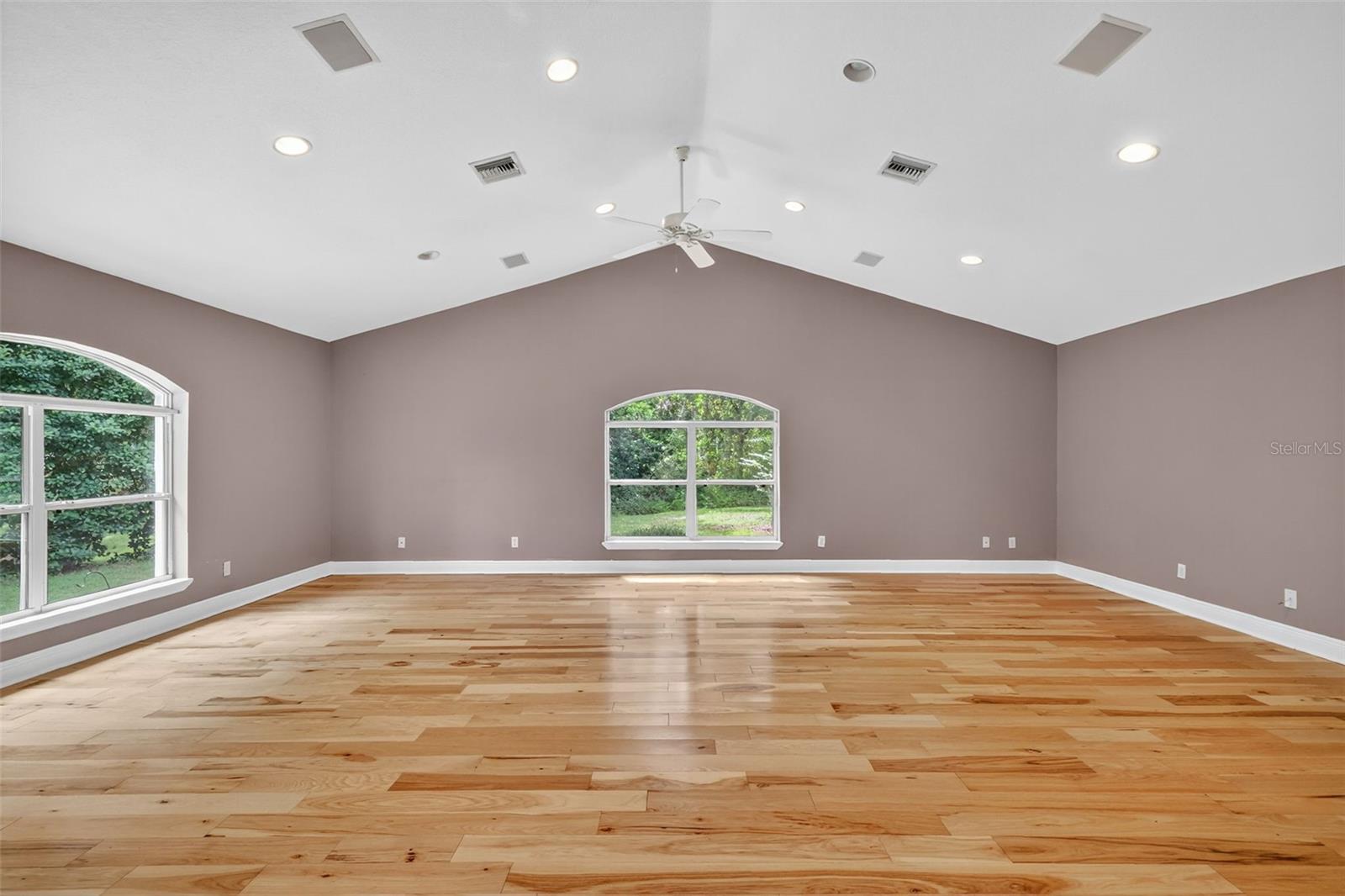 MEADOW WOOD FARMS UN 01 - Residential