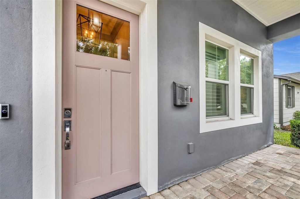 Photo of 1018 Yates Street, Orlando, FL 32804 (MLS # O6367298)