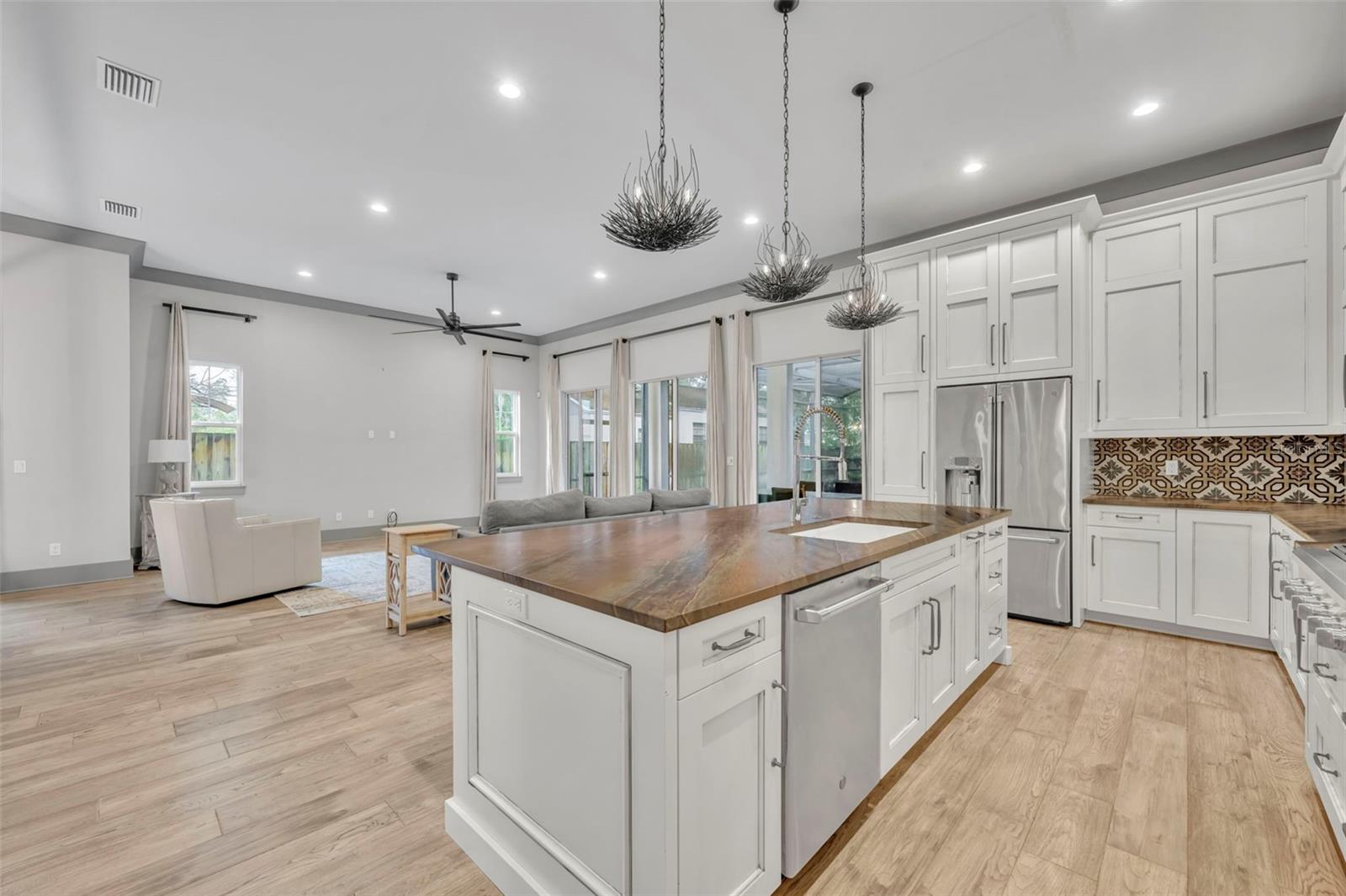 COLLEGE PARK FIRST ADD - Residential