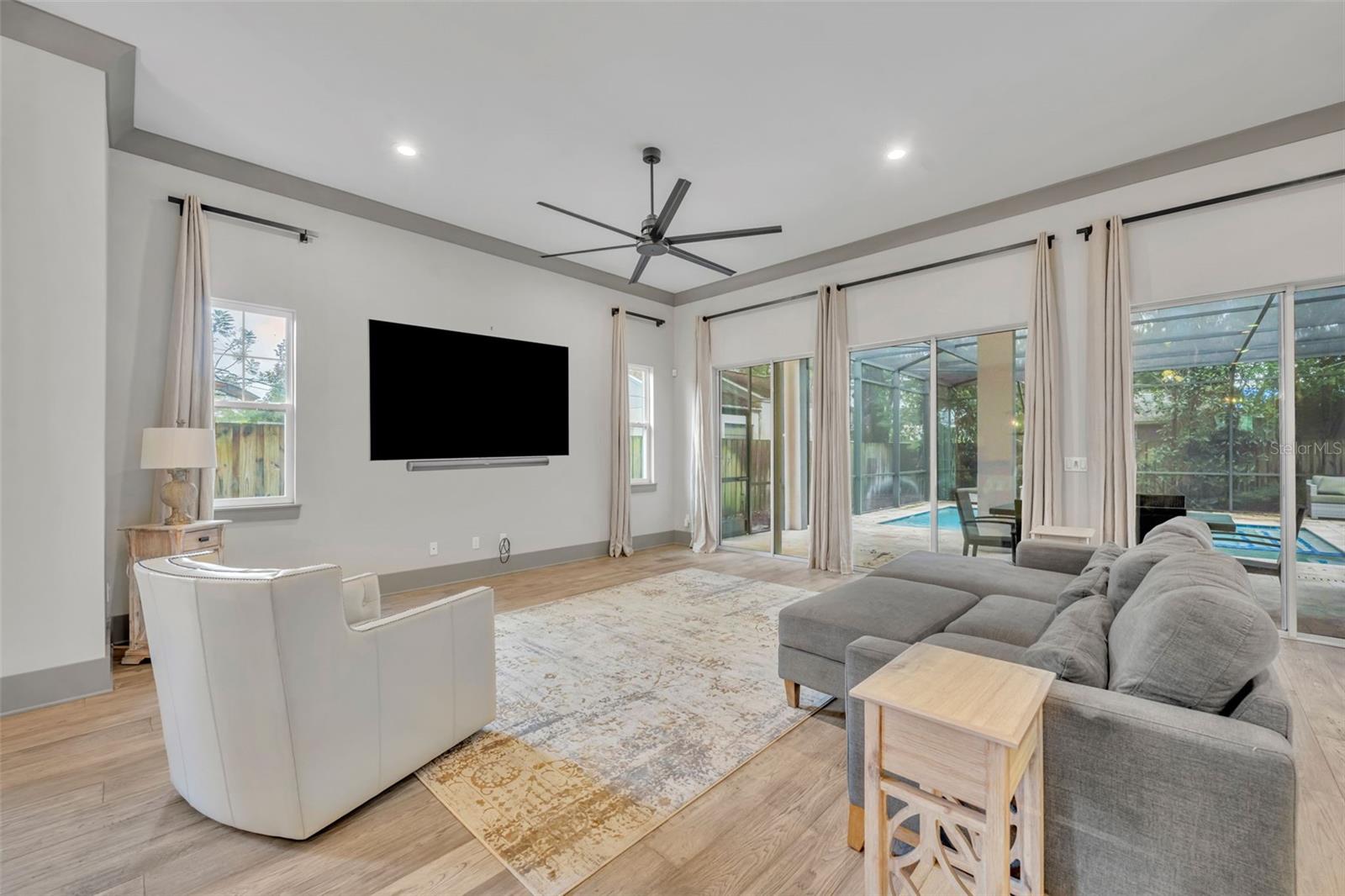 COLLEGE PARK FIRST ADD - Residential