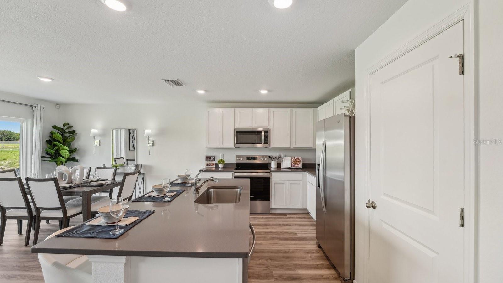 TRIUMPH SOUTH - Residential