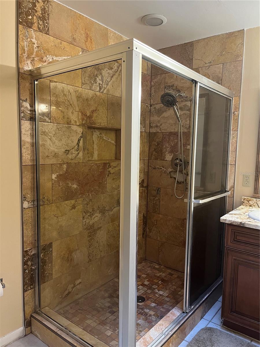 SWEETWATER OAKS II A CONDOMINI - Residential Lease