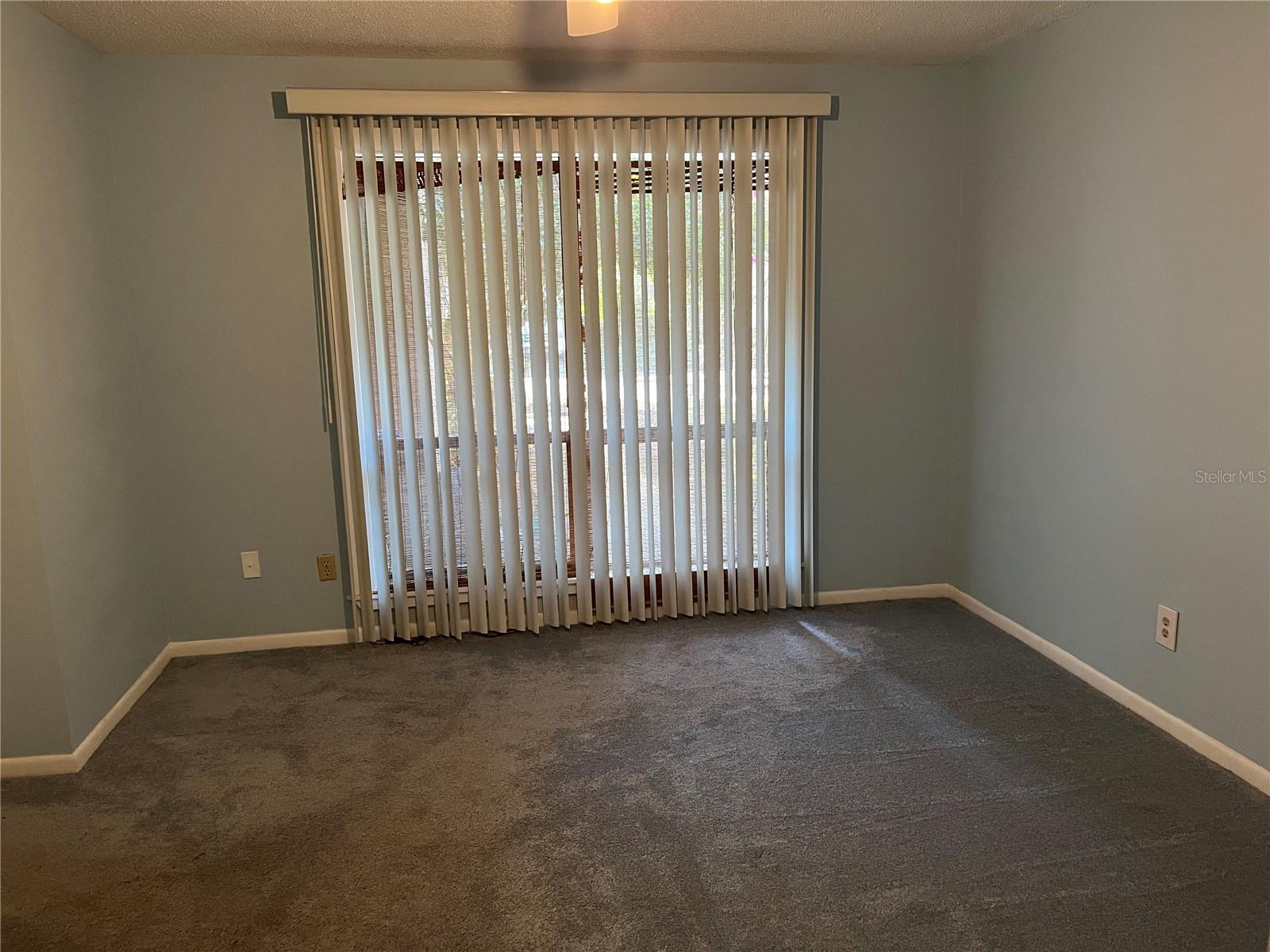 SWEETWATER OAKS II A CONDOMINI - Residential Lease