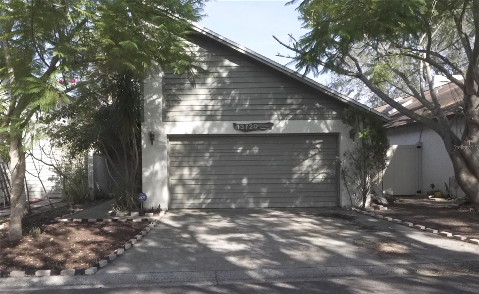 SWEETWATER OAKS II A CONDOMINI - Residential Lease