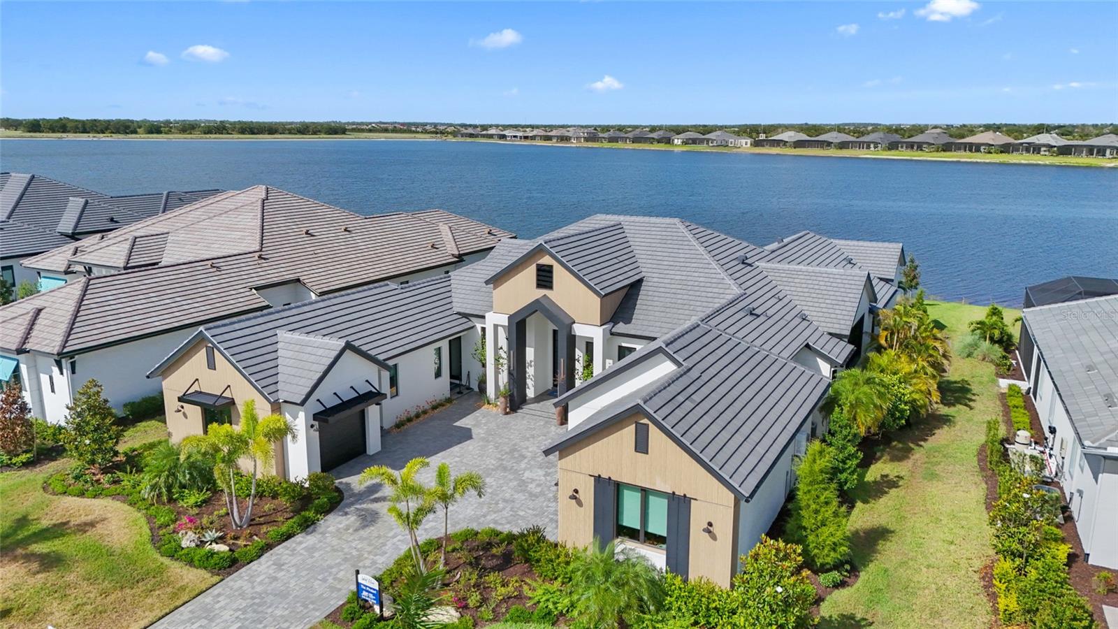 WILD BLUE/WATERSIDE PH 1 - Residential