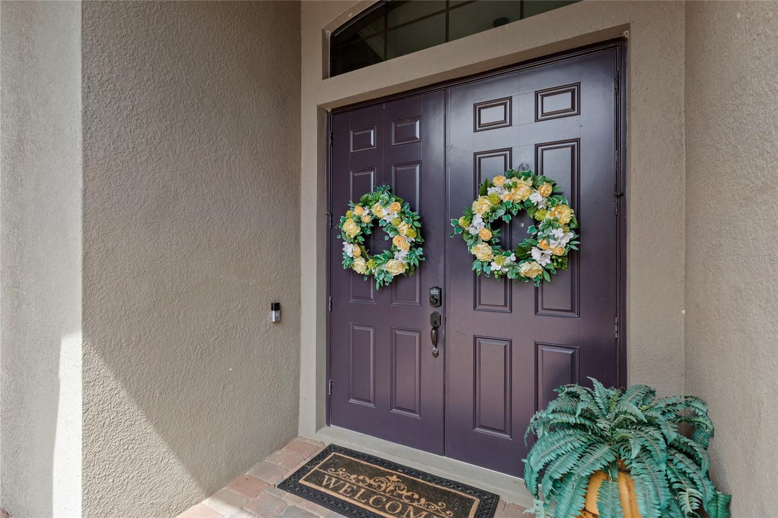 HEATHROW COUNTRY ESTATE HOMES - Residential