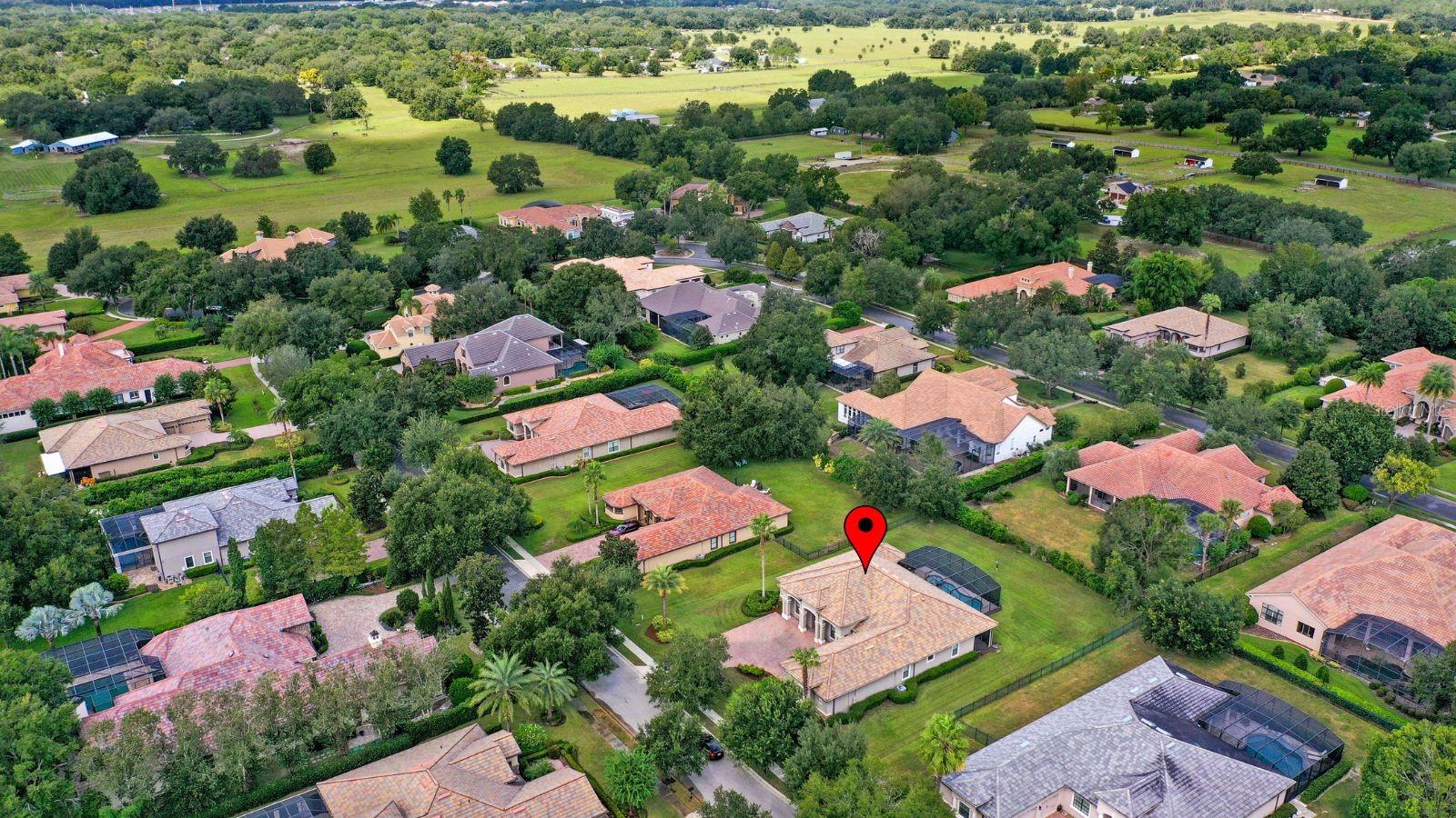 HEATHROW COUNTRY ESTATE HOMES - Residential