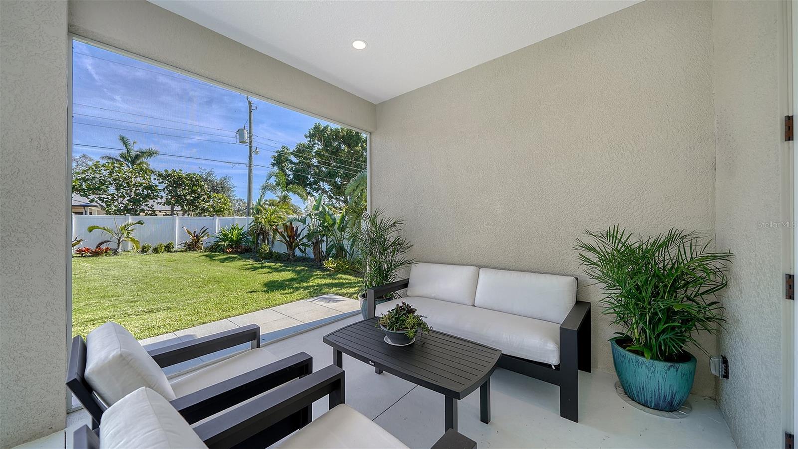 PALMA SOLA PARK - Residential Lease