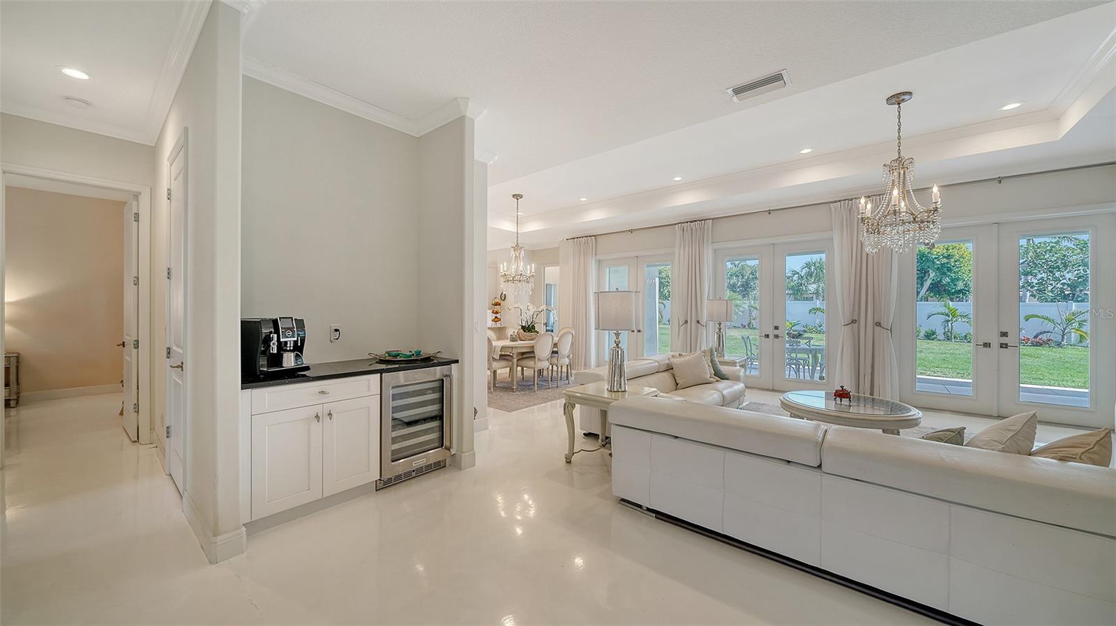PALMA SOLA PARK - Residential Lease