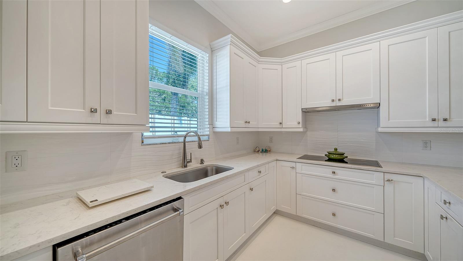 PALMA SOLA PARK - Residential Lease