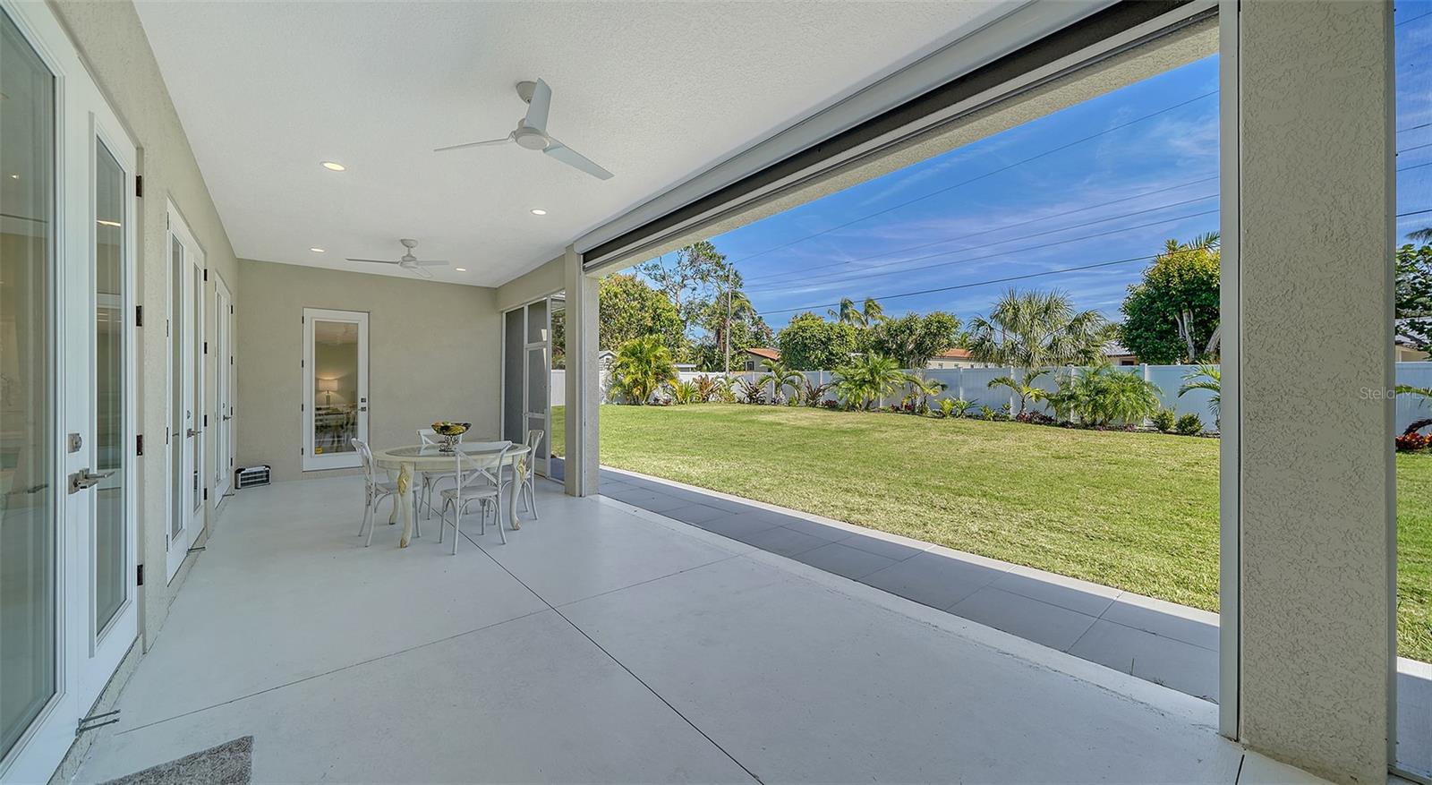 PALMA SOLA PARK - Residential Lease