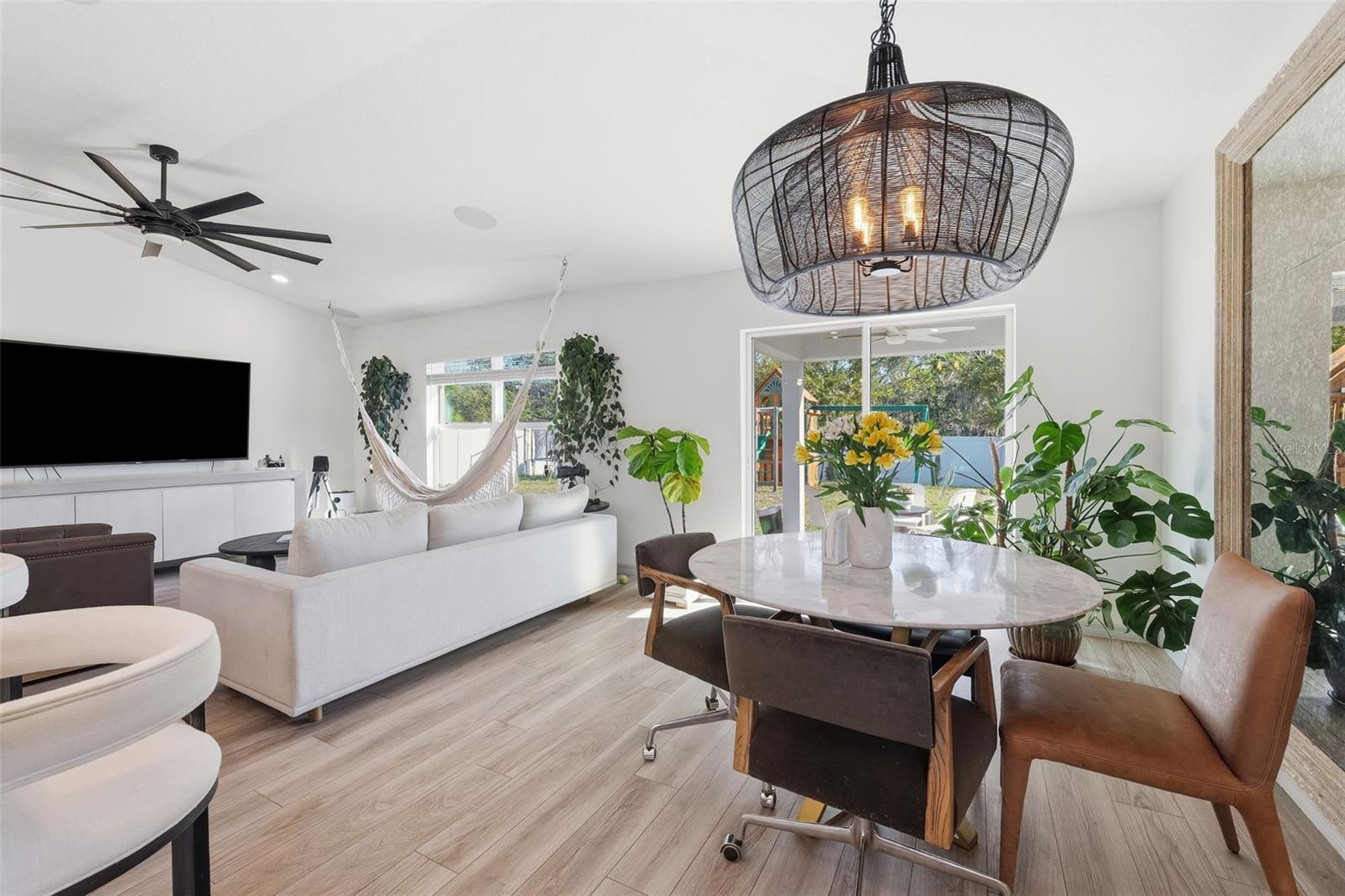 LEGENDS POINTE - Residential