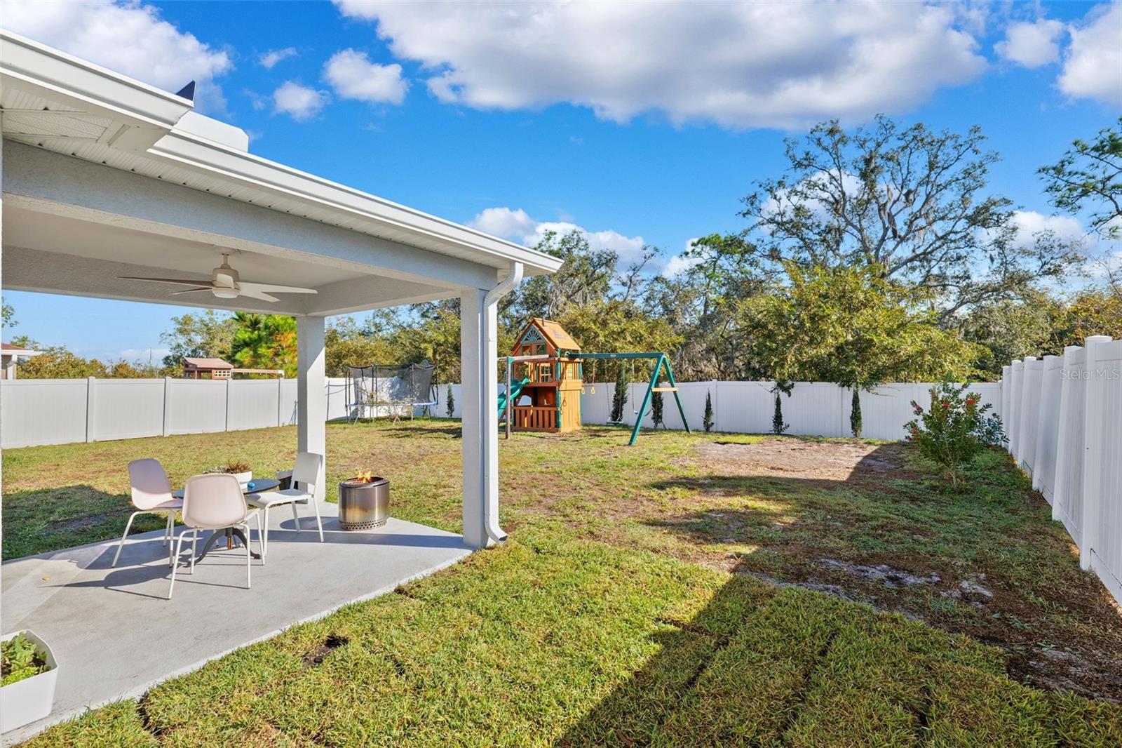 LEGENDS POINTE - Residential