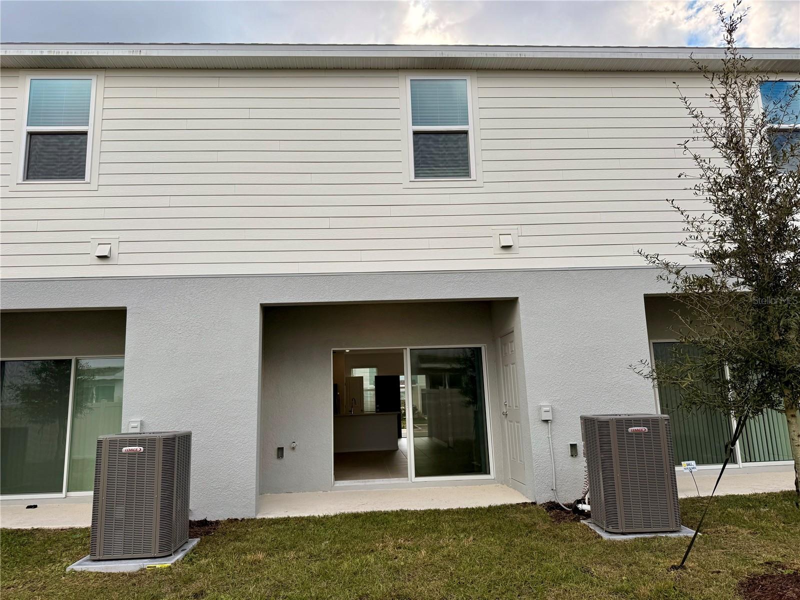 WESTVIEW PH 3 POD - Residential Lease