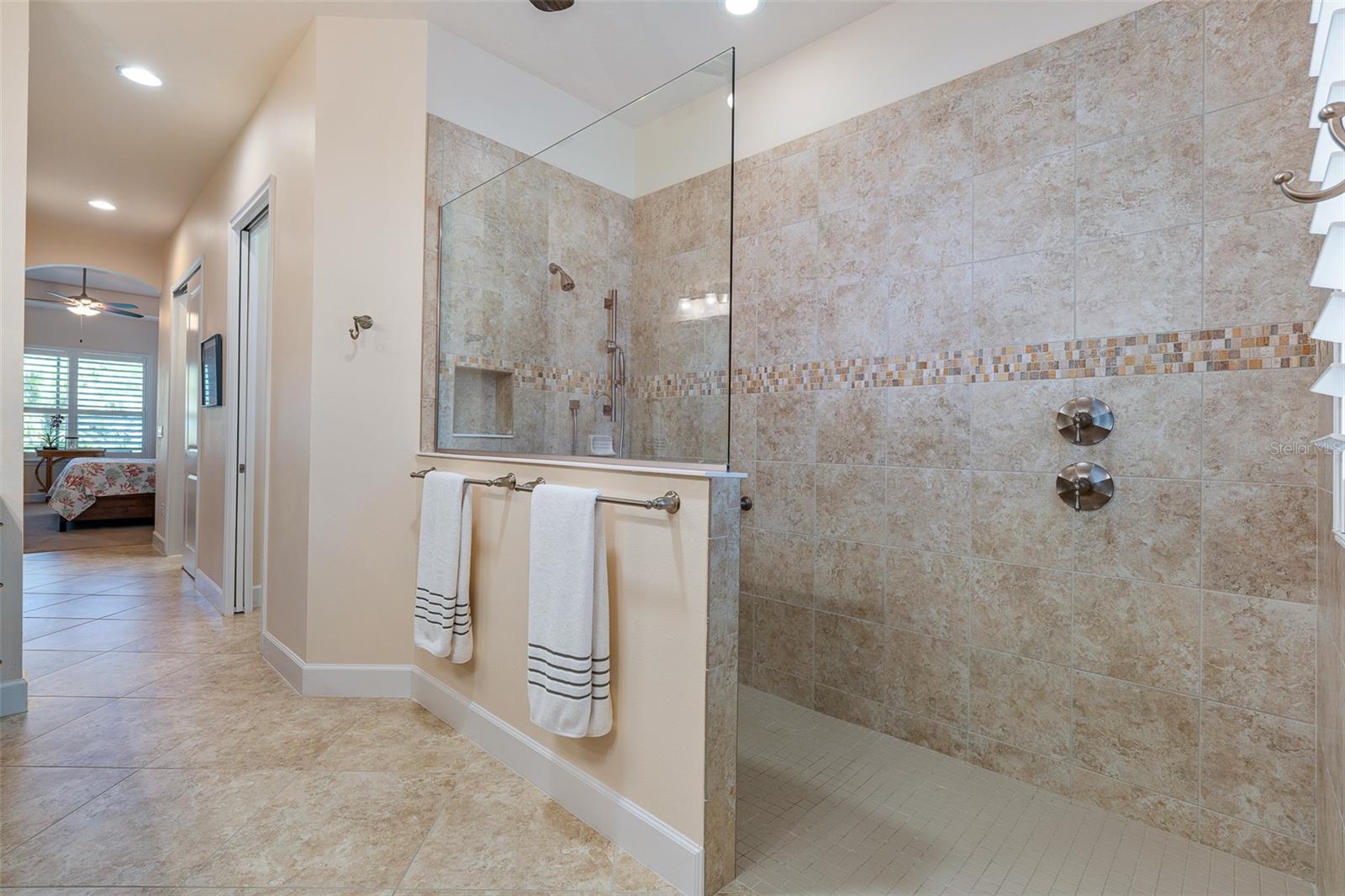 PLANTATION BAY SEC 2A-F UN 7 - Residential