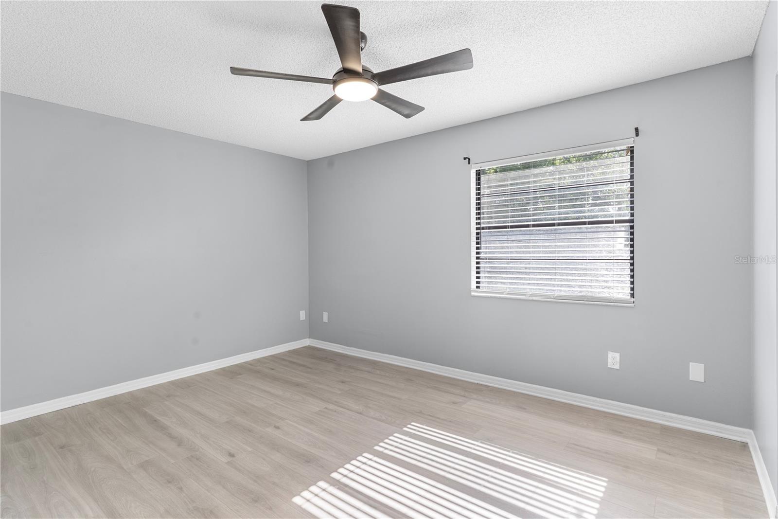 CARROLLWOOD OAKS - Residential Lease
