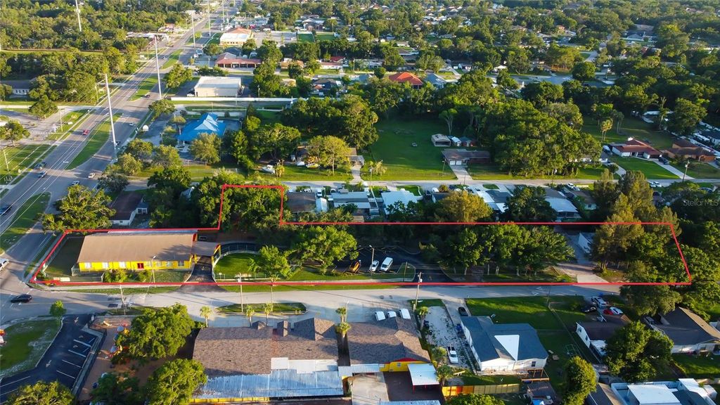 Photo of 8816 W Robson St, Tampa, FL 33615 (MLS # TB8398791)