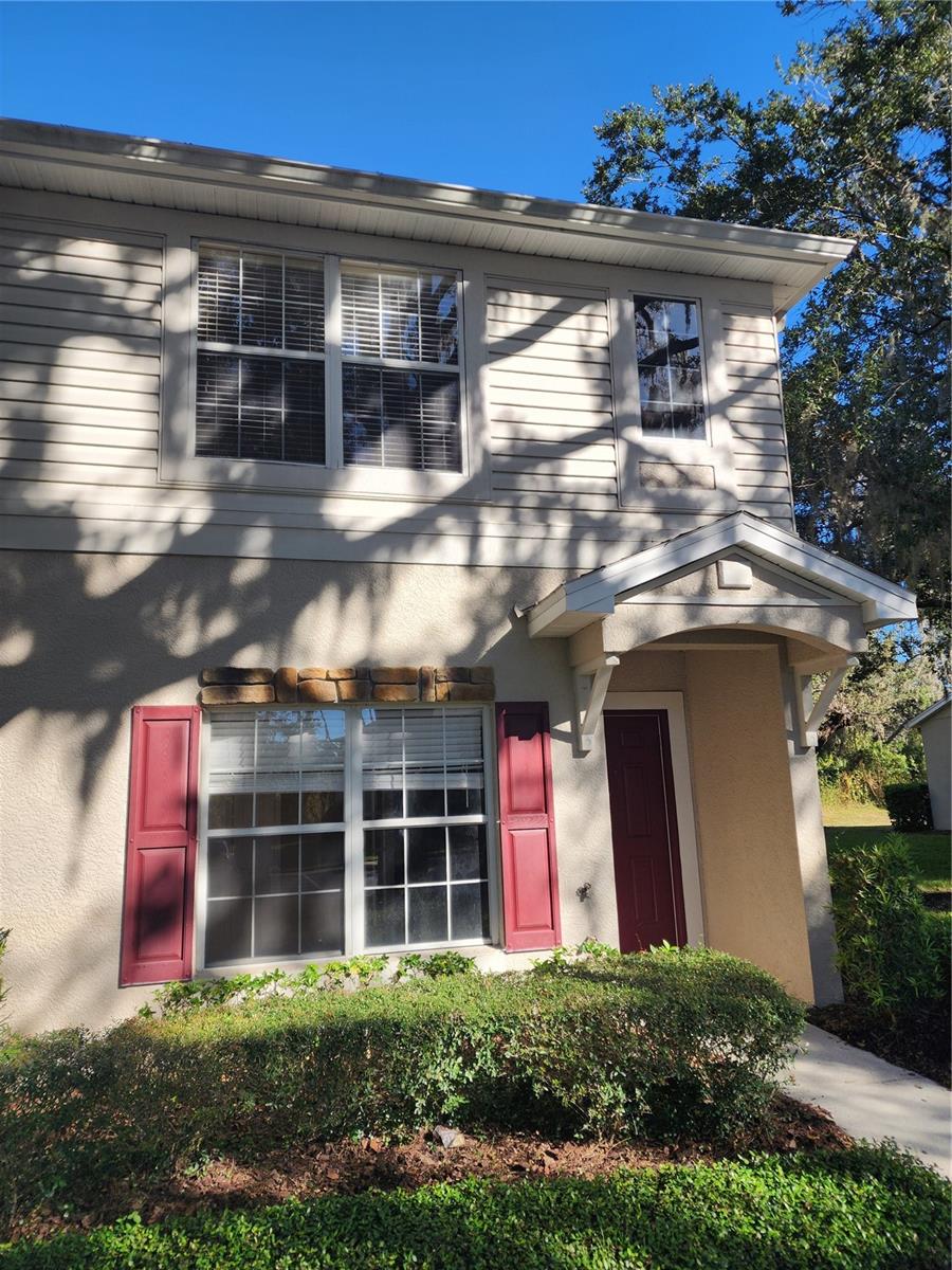 FISHHAWK RANCH TWNHMS PH - Residential Lease