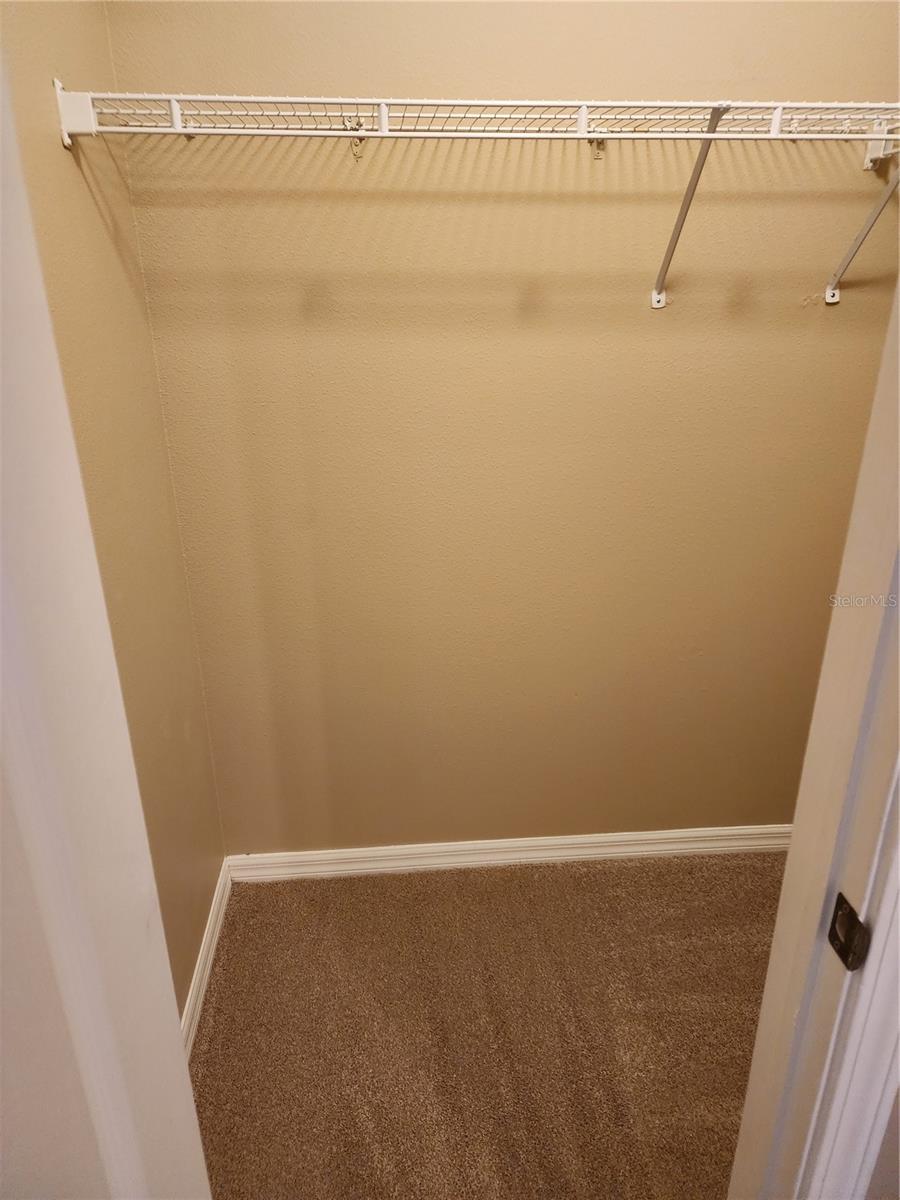 FISHHAWK RANCH TWNHMS PH - Residential Lease