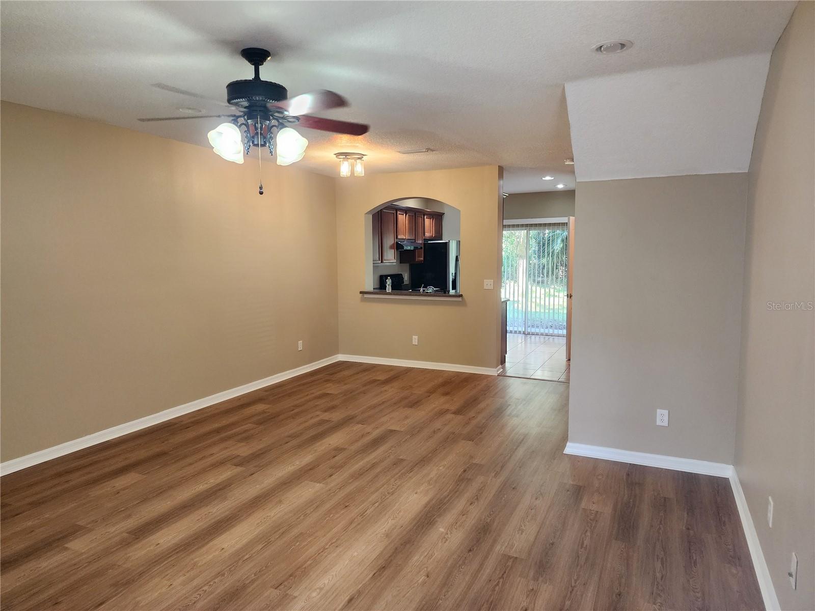 FISHHAWK RANCH TWNHMS PH - Residential Lease