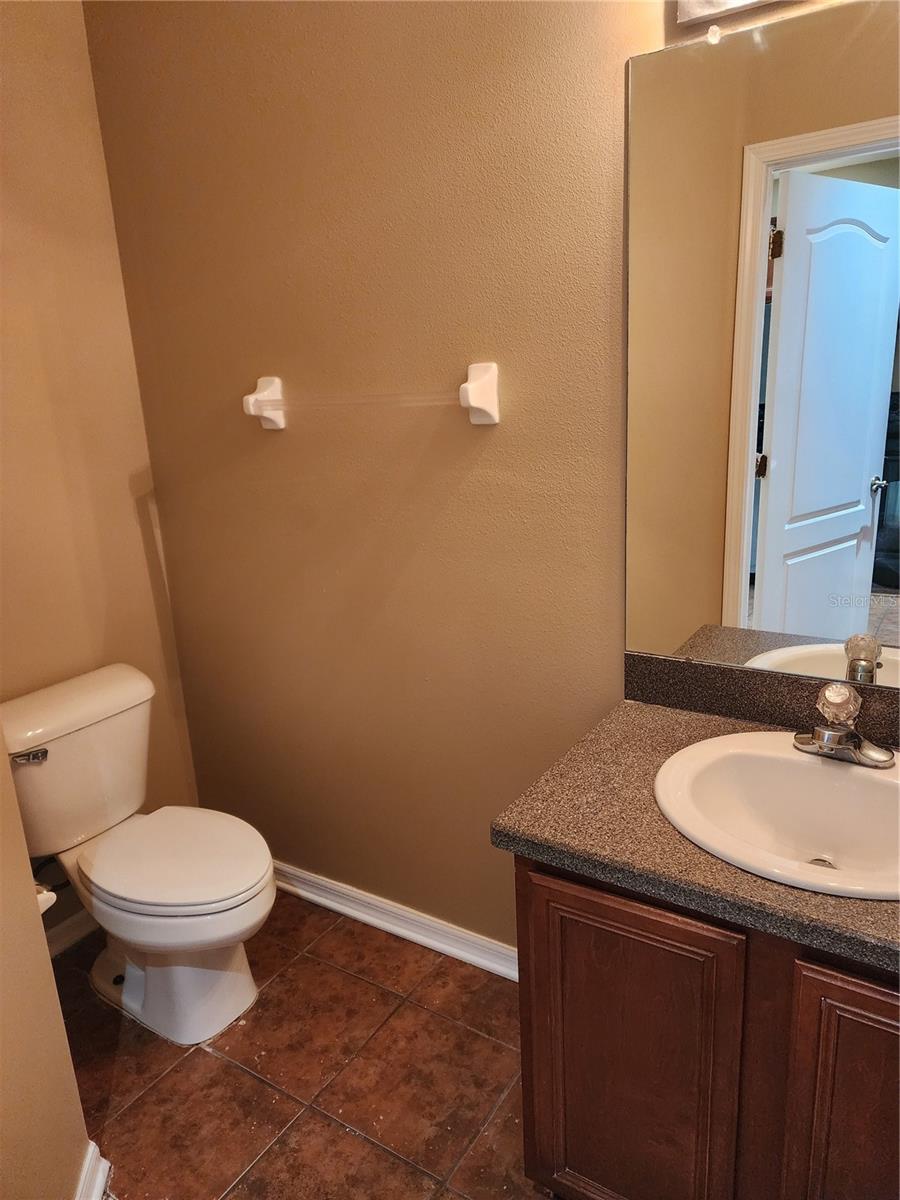 FISHHAWK RANCH TWNHMS PH - Residential Lease