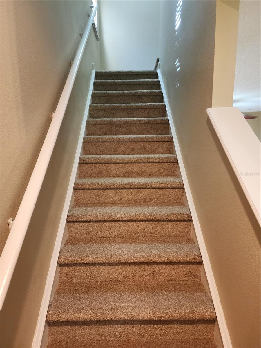 FISHHAWK RANCH TWNHMS PH - Residential Lease