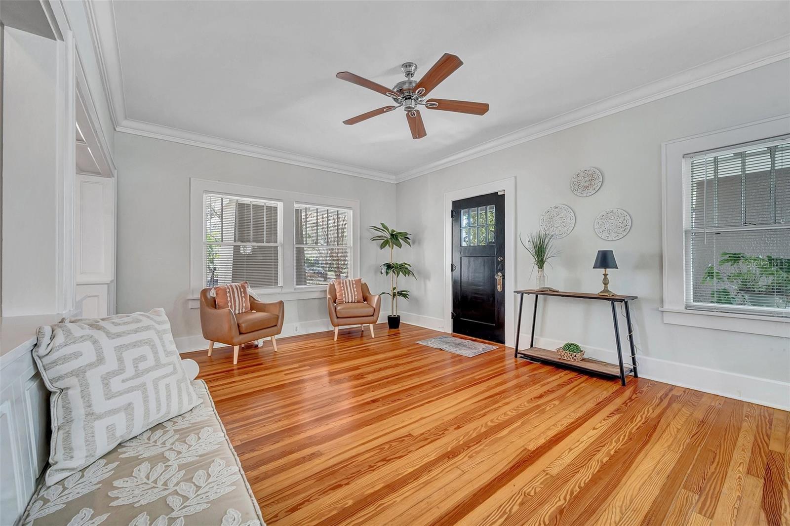 SNELL & HAMLETTS NORTH SHORE ADD - Residential Income