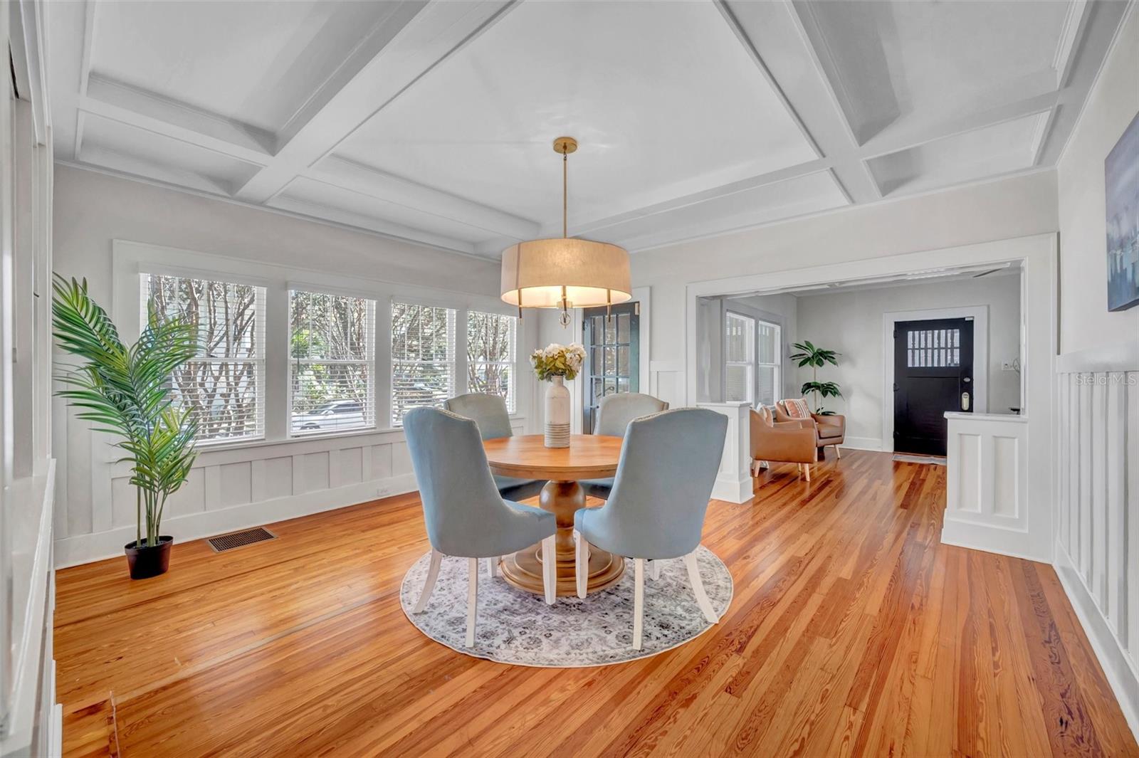 SNELL & HAMLETTS NORTH SHORE ADD - Residential Income