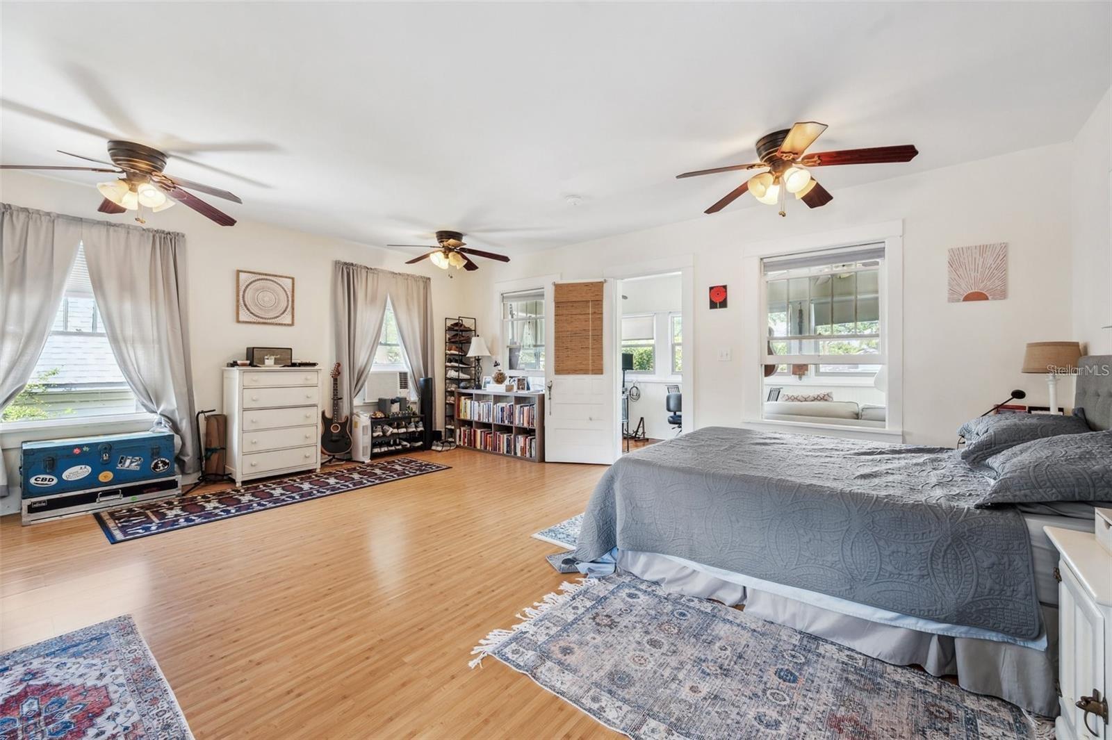 SNELL & HAMLETTS NORTH SHORE ADD - Residential Income