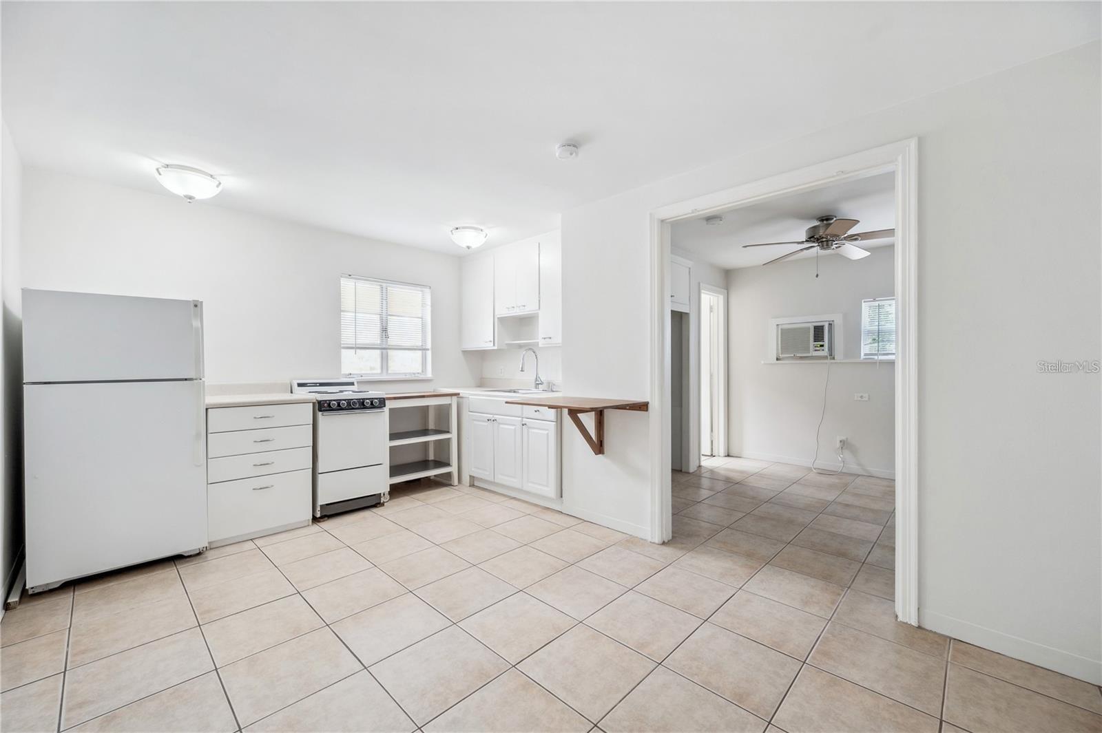 SNELL & HAMLETTS NORTH SHORE ADD - Residential Income