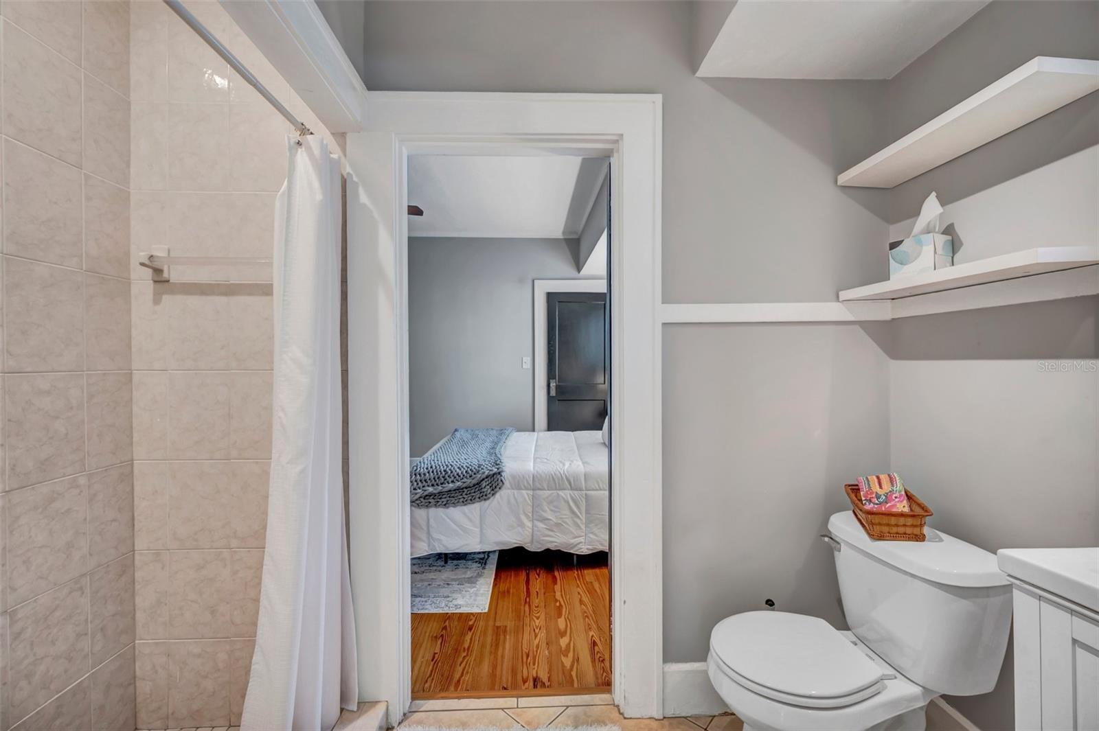 SNELL & HAMLETTS NORTH SHORE ADD - Residential Income
