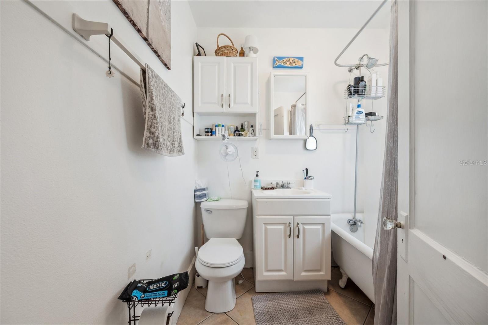 SNELL & HAMLETTS NORTH SHORE ADD - Residential Income