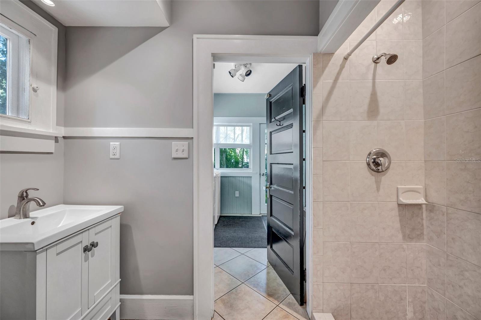 SNELL & HAMLETTS NORTH SHORE ADD - Residential Income
