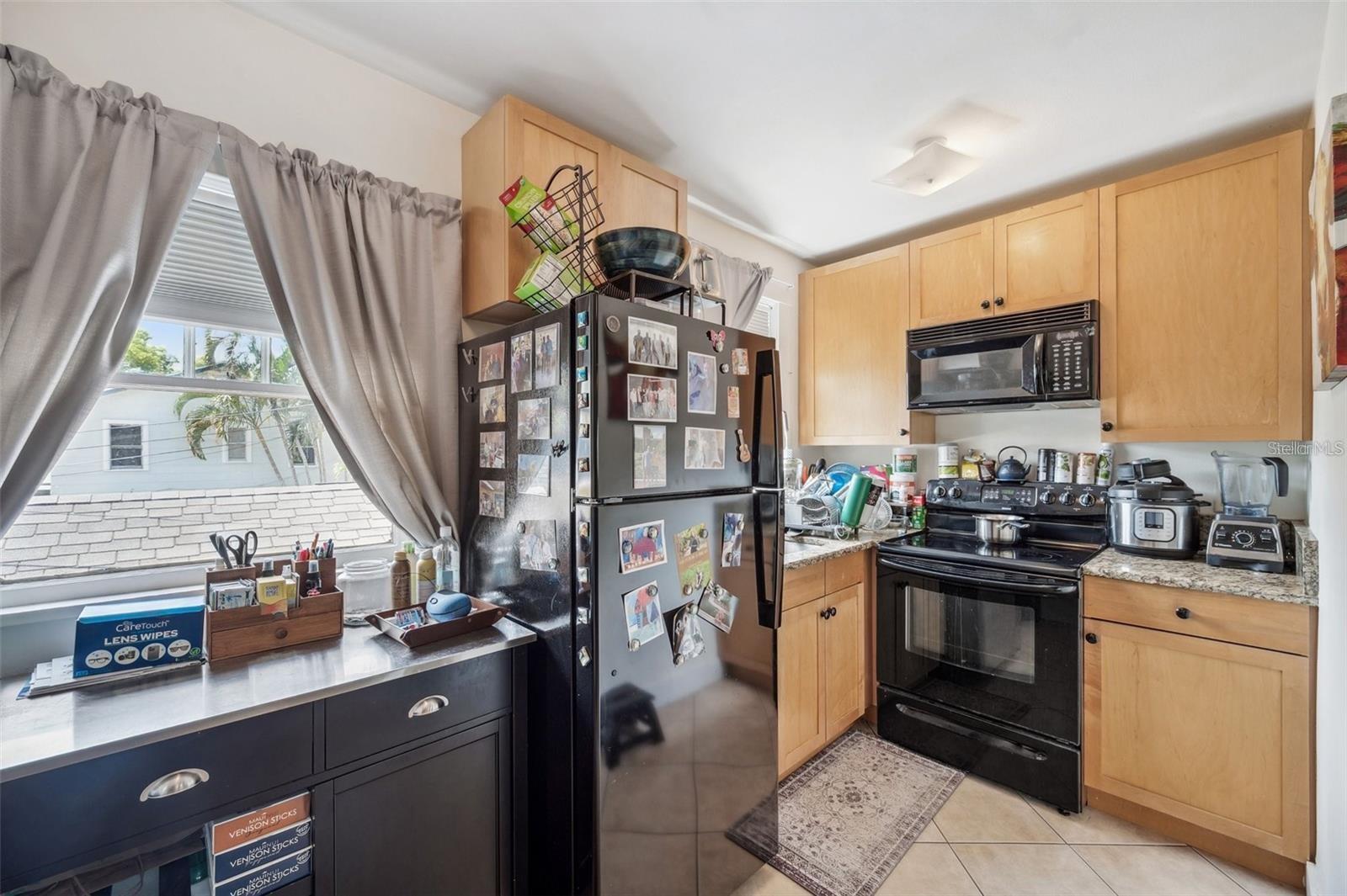 SNELL & HAMLETTS NORTH SHORE ADD - Residential Income