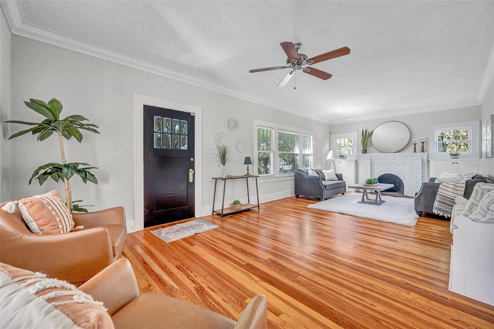 SNELL & HAMLETTS NORTH SHORE ADD - Residential Income