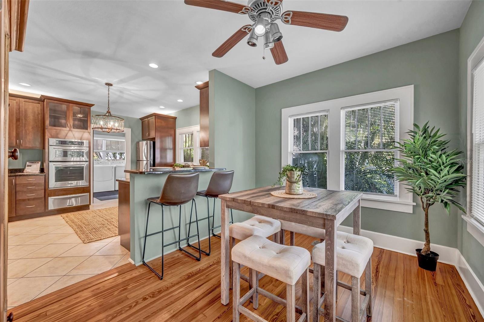SNELL & HAMLETTS NORTH SHORE ADD - Residential Income