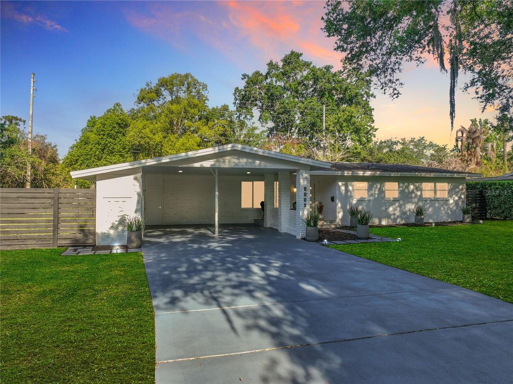 Photo of 1510 Belmont Drive, Orlando, FL 32806 (MLS # O6408972)